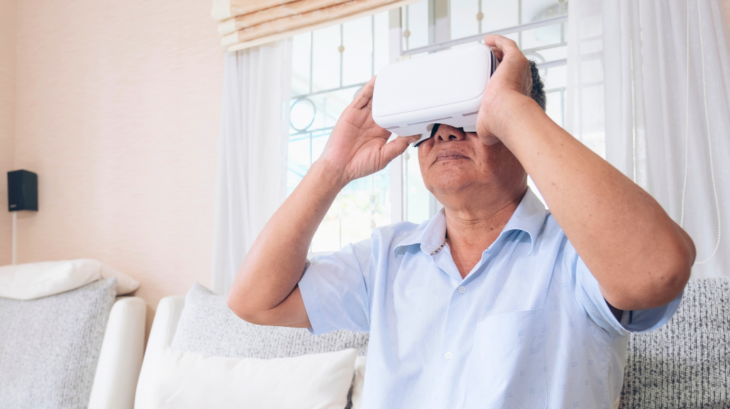 6 Surprising Benefits of Virtual Reality for Seniors