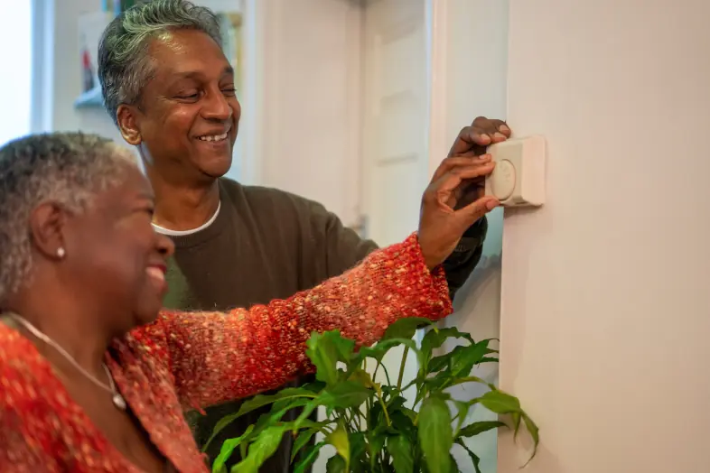 How Seniors in Houston Can Stay Cool in Summer and Warm in Winter